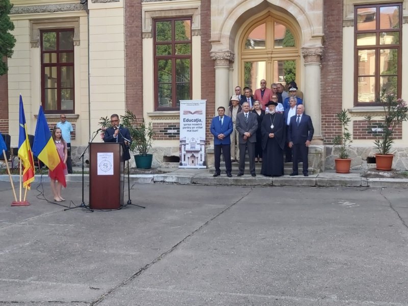 Î.P.S Calinic la festivitatea Colegiului Național Pedagogic ,,Carol I”