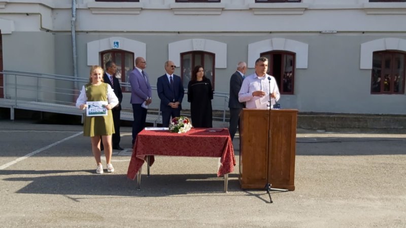 La Dinicu au fost premiaţi şefii de promoţie!