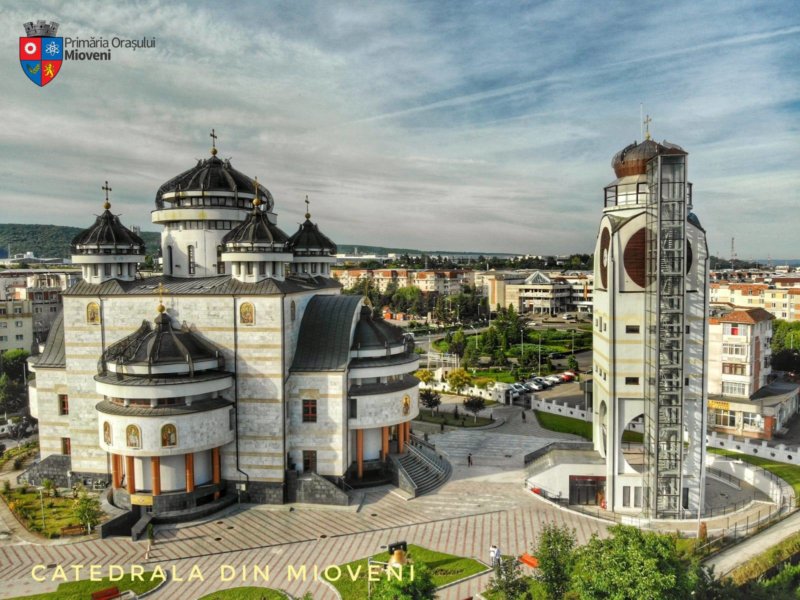 Iată programul liturgic din Mioveni!
