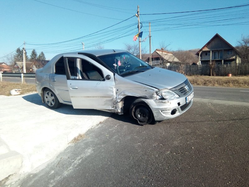 Accident pe DN 73, la Stâlpeni!