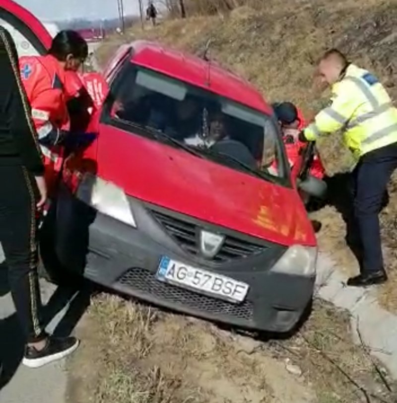 Poliţstul Ionuţ Rizea, omul zilei, a salvat viaţa unui participant la trafic!