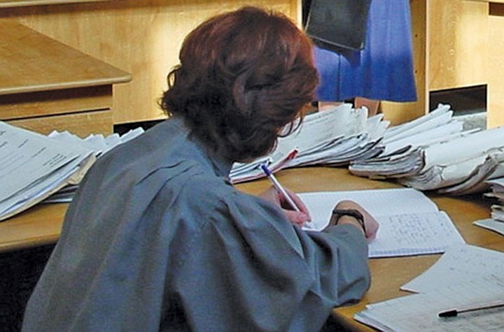 80 de locuri vacante de grefier cu studii superioare juridice