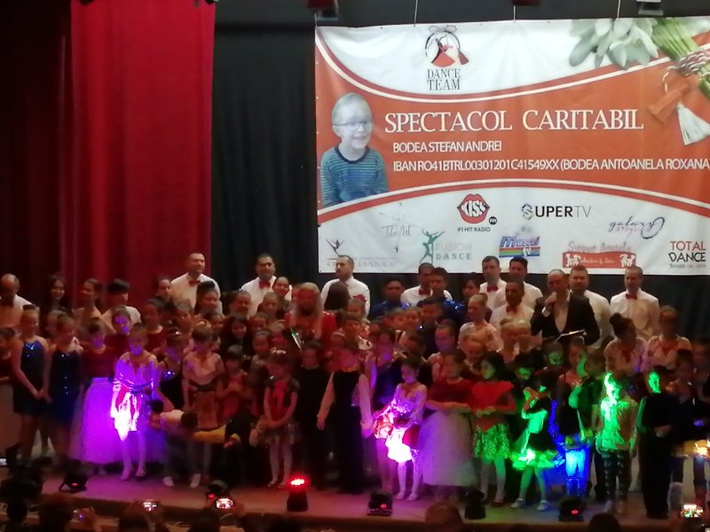 Seară emoționantă! Câmpulungenii împreună pentru o viață mai bună