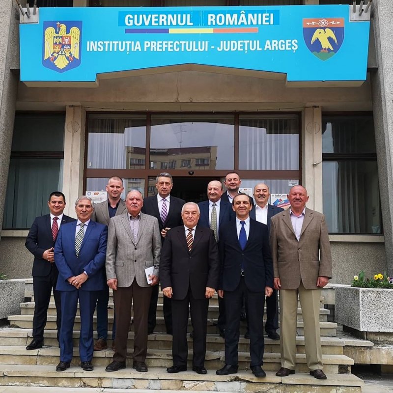 La mulți ani tuturor celor care au condus Instituția Prefectului Argeș