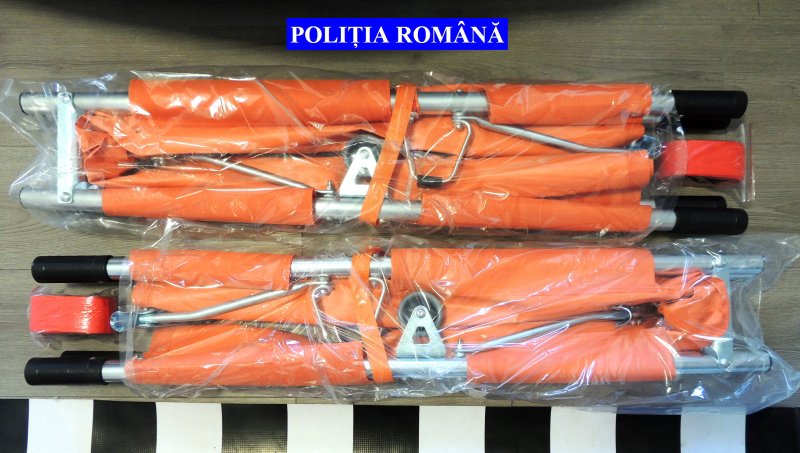 Percheziţii la Mioveni pentru importul unor izolete!