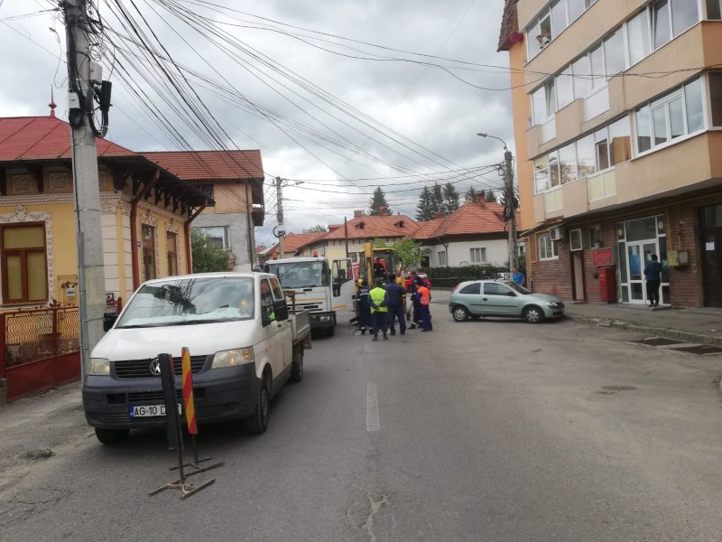 Mai multe străzi închise circulației rutiere!