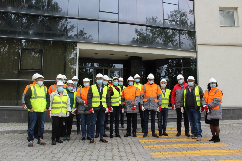 Ministrul Mediului, Apelor și Pădurilor, Costel Alexe a vizitat fabrica Holcim din Câmpulung
