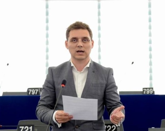 Eurodeputatul Victor Negrescu: Rezoluția Parlamentului European confirmă faptul că au fost încălcate drepturile sociale ale lucrătorilor sezonieri