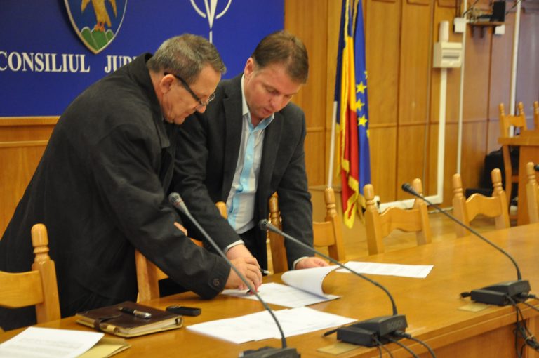 Primăria Stâlpeni beneficiază de finanţare pentru reţeaua de apă uzată Primăria Stâlpeni beneficiază de finanţare pentru reţeaua de apă uzată