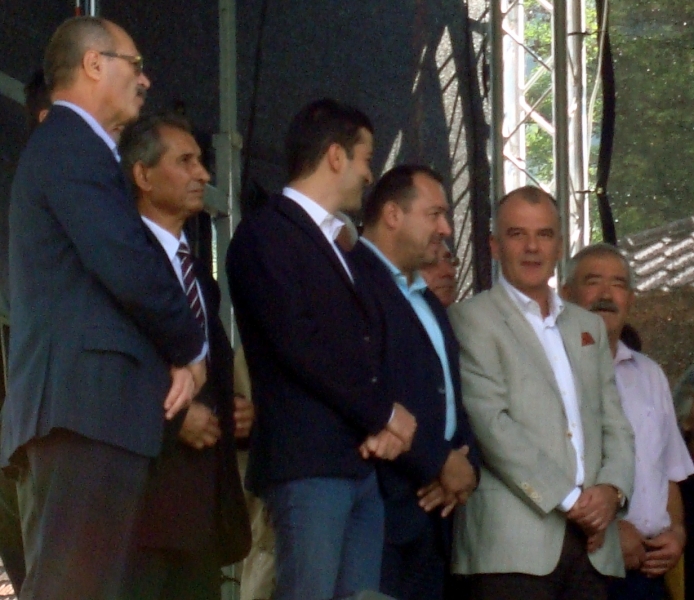 Senatorul Iani Popa şi-a făcut apariţia în Muscel! Ghiciţi ce localitate şi-a ales? Senatorul Iani Popa şi-a făcut apariţia în Muscel! Ghiciţi ce localitate şi-a ales?