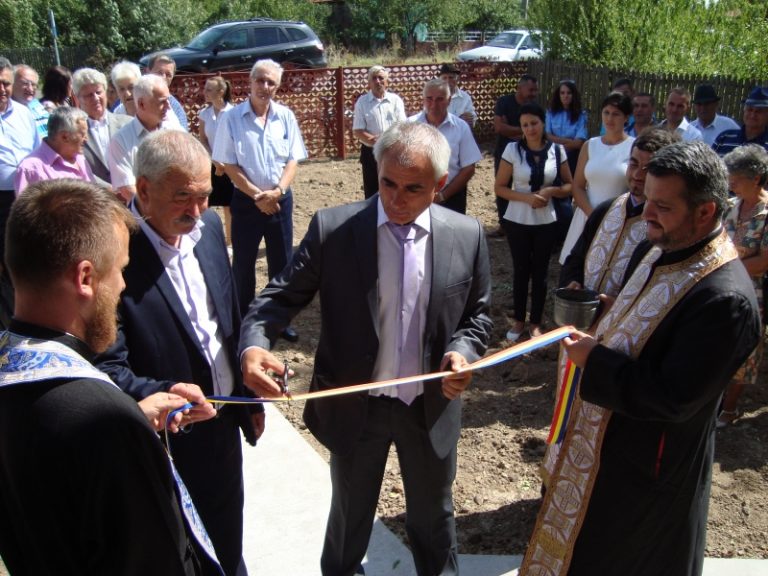 GALERIE FOTO: Banca Cooperatistă ,,Piatra Craiului” a inaugurat Punctul de Lucru Miroşi. O clădire nouă şi modernă
