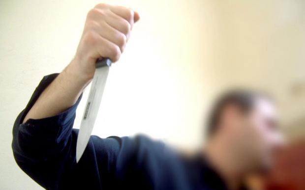 Scandal într-o familie din Stâlpeni! Tatăl şi fiul au fost duşi de urgenţă la spital! Scandal într-o familie din Stâlpeni! Tatăl şi fiul au fost duşi de urgenţă la spital!