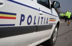 La 13 ani se plimba cu autoutilitara prin comună!