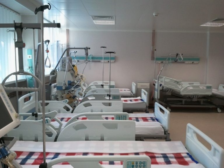 Se caută profesionalism, pe salarii de mizerie la spitalul din Câmpulung