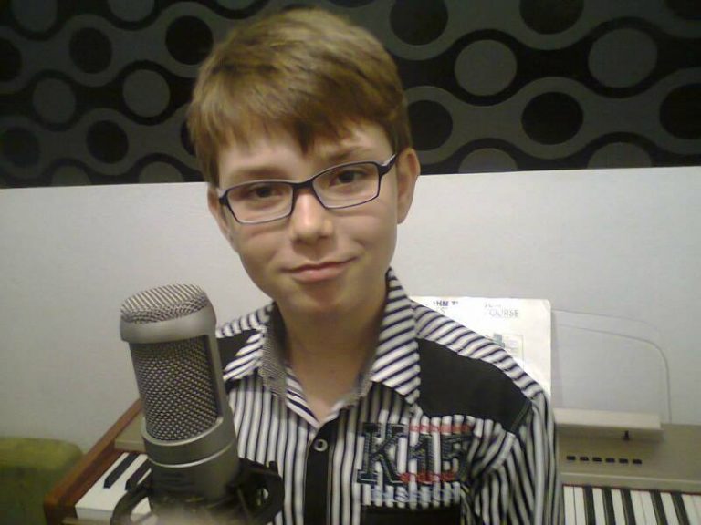 Ştefan Badea, la doar 9 ani are o voce de aur!