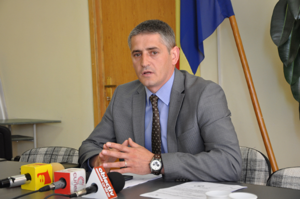 Titi Tudosoiu: Vreau cât mai multe lucruri bune să se întâmple în judeţul Argeş”