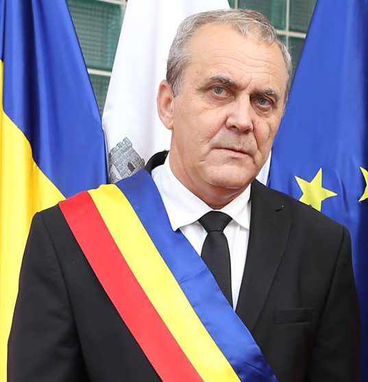 Mesajul primarului Ion Georgescu pentru sărbătoriţii zilei!