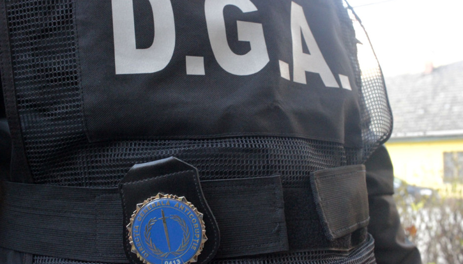 DGA: Control judiciar pentru un argeşean pentru trafic de influenţă!