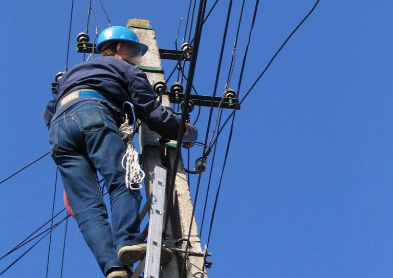 Distribuţie Oltenia anunţă întreruperea furnizării energiei electrice în Câmpulung