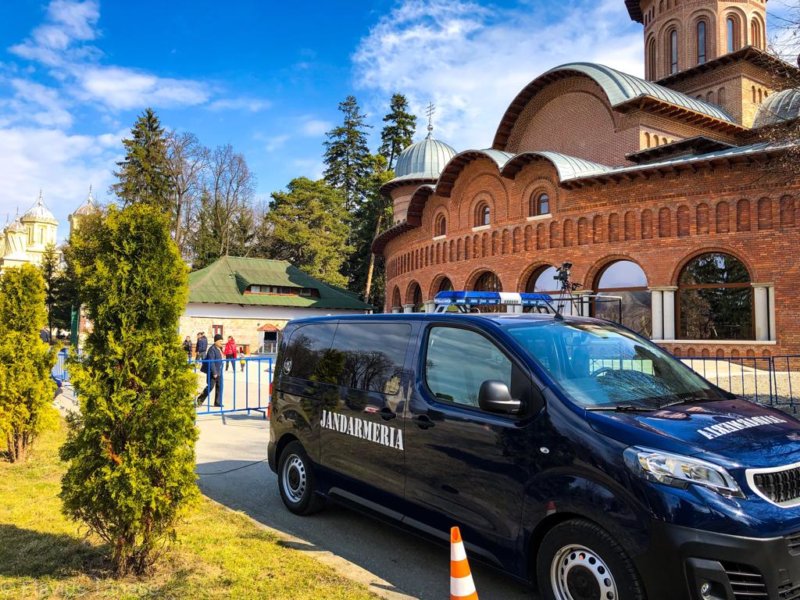 IJJ Argeş: Asigurarea ordinii publice la manifestarea religioasă de la Curtea de Argeş