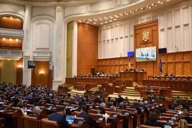 Blocajul generat de Iohannis la examenul de rezidenţiat, rezolvat de parlamentarii PSD