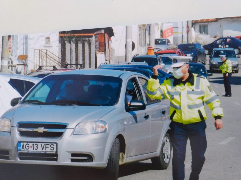 Argeşean prins de autorităţi că nu a respectat condiţiile izolării la domiciliu…