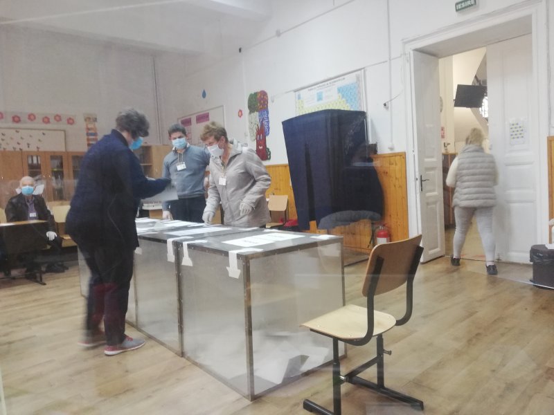Câmpulungenii ies la vot, chiar în număr mare!