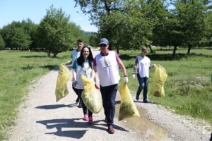 Acțiune de ecologizare pe Valea Bratiei pe raza localității Bălilești