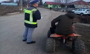 Beat şi fără permis, conducea un ATV neînmatriculat!