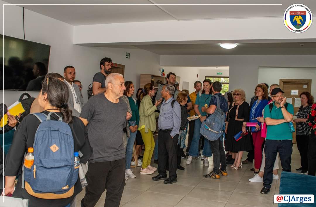 Argeșul de primul loc! O delegație din Israel a vizitat Complexul de trei locuințe protejate şi Centrul de Zi din comuna Băbana