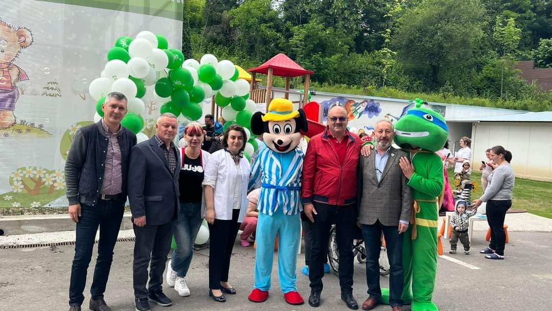 Mickey Mouse, a poposit pentru câteva ore la Spitalul de Pediatrie din Pitești!