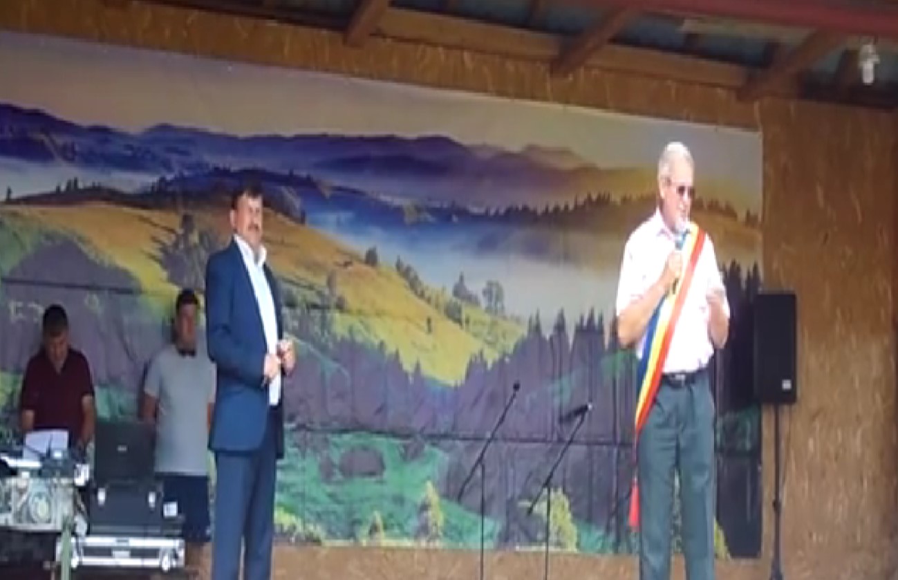 Lumeee, lumeee e mare petrecere, la Poienarii de Muscel! Ziarul din