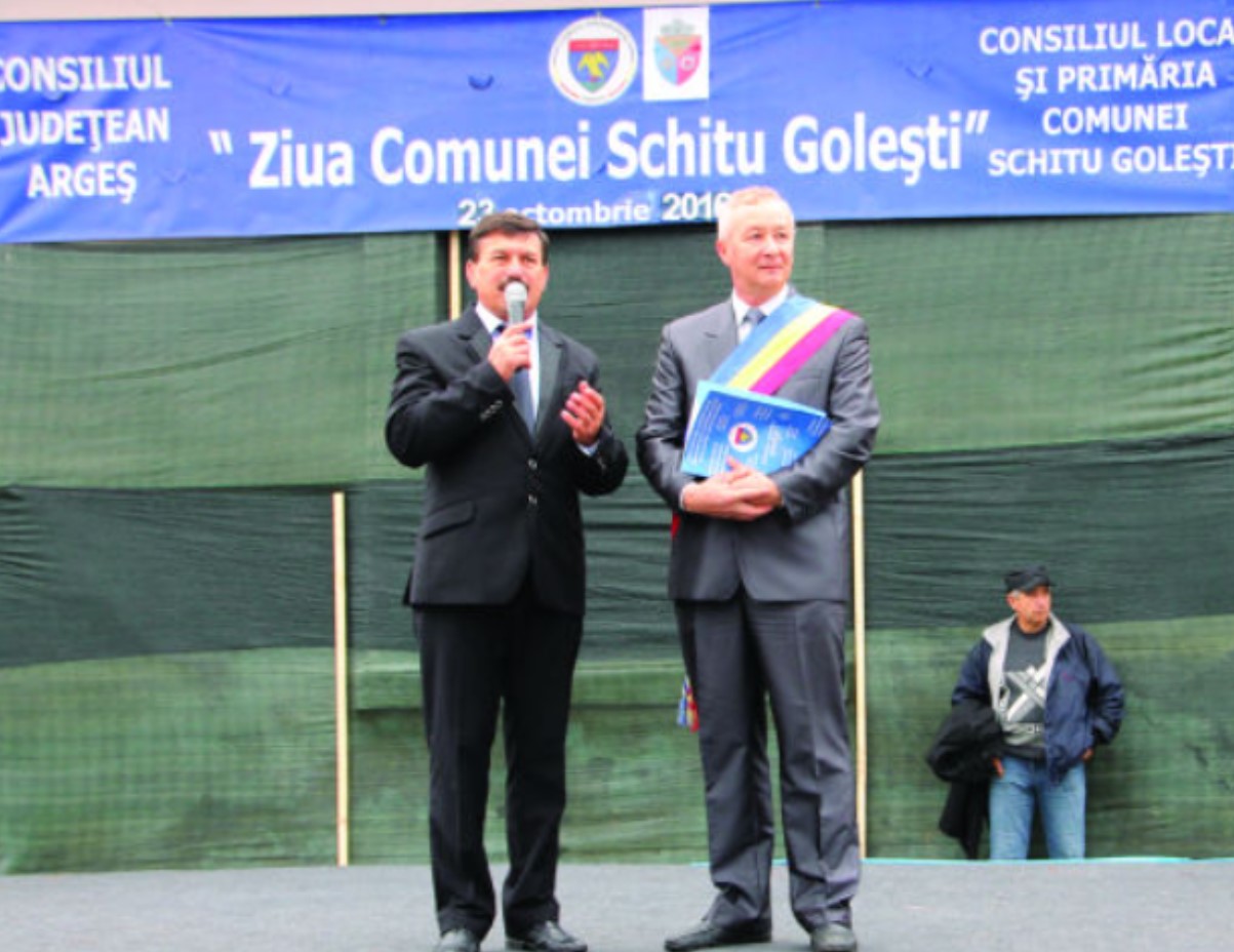 Lumeee, lumeee se organizează Ziua comunei Schitu Golești Ziarul din