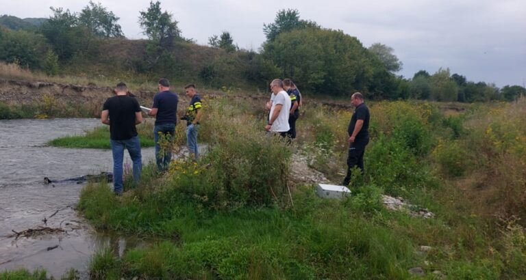 Descoperire macabră în Muscel. Locuitorii dintr-o comună au rămas șocați Descoperire macabră în Muscel. Locuitorii dintr-o comună au rămas șocați