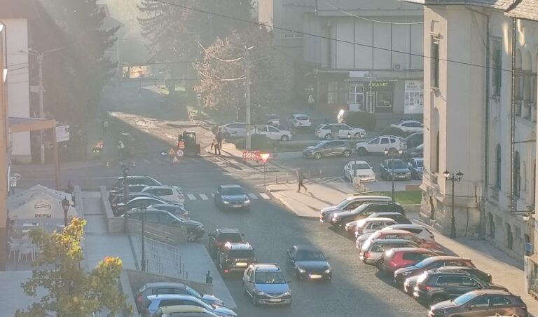 O stradă din centrul Câmpulungului a fost închisă de la primele ore ale dimineții O stradă din centrul Câmpulungului a fost închisă de la primele ore ale dimineții
