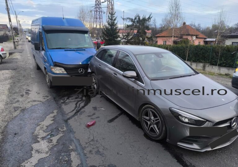 Ultimă oră. Accident rutier în Câmpulung Muscel. Trafic blocat pe ambele sensuri de mers!